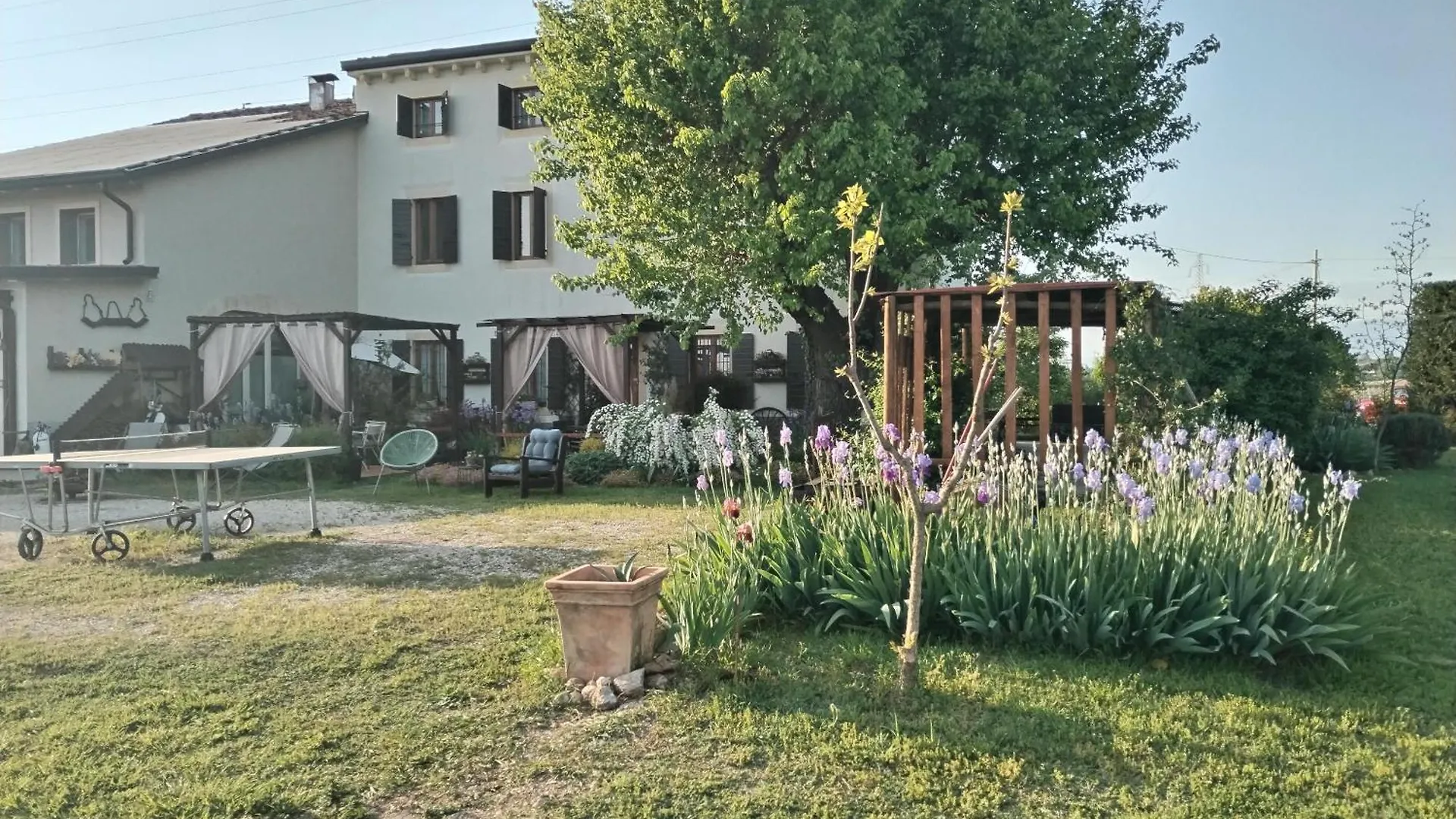 Bed and Breakfast Ca' Blanca à Castelnuovo del Garda 0*,  Italie